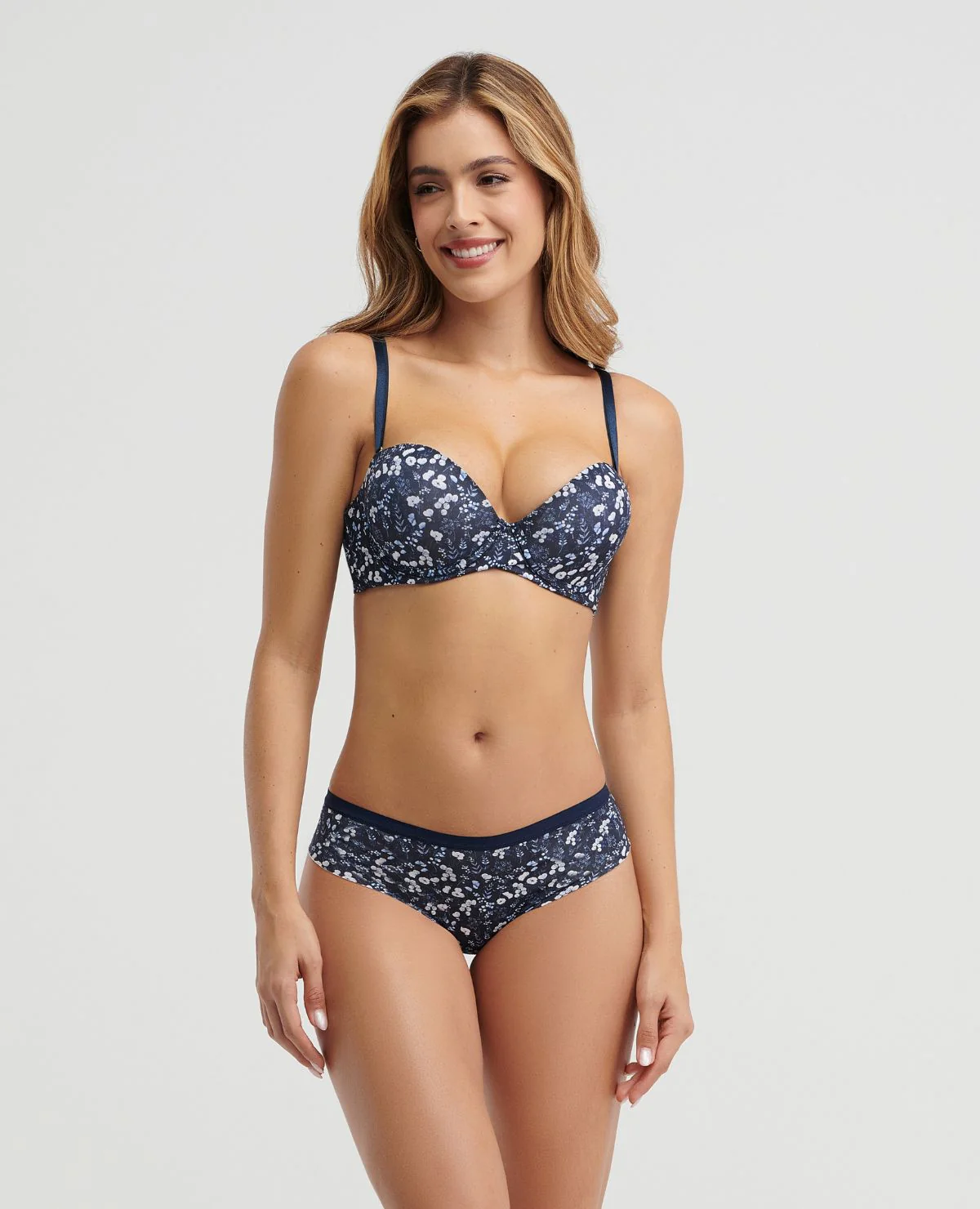 BRASIER DOBLE REALCE | COPA LISA | CARGADERAS AJUSTABLES