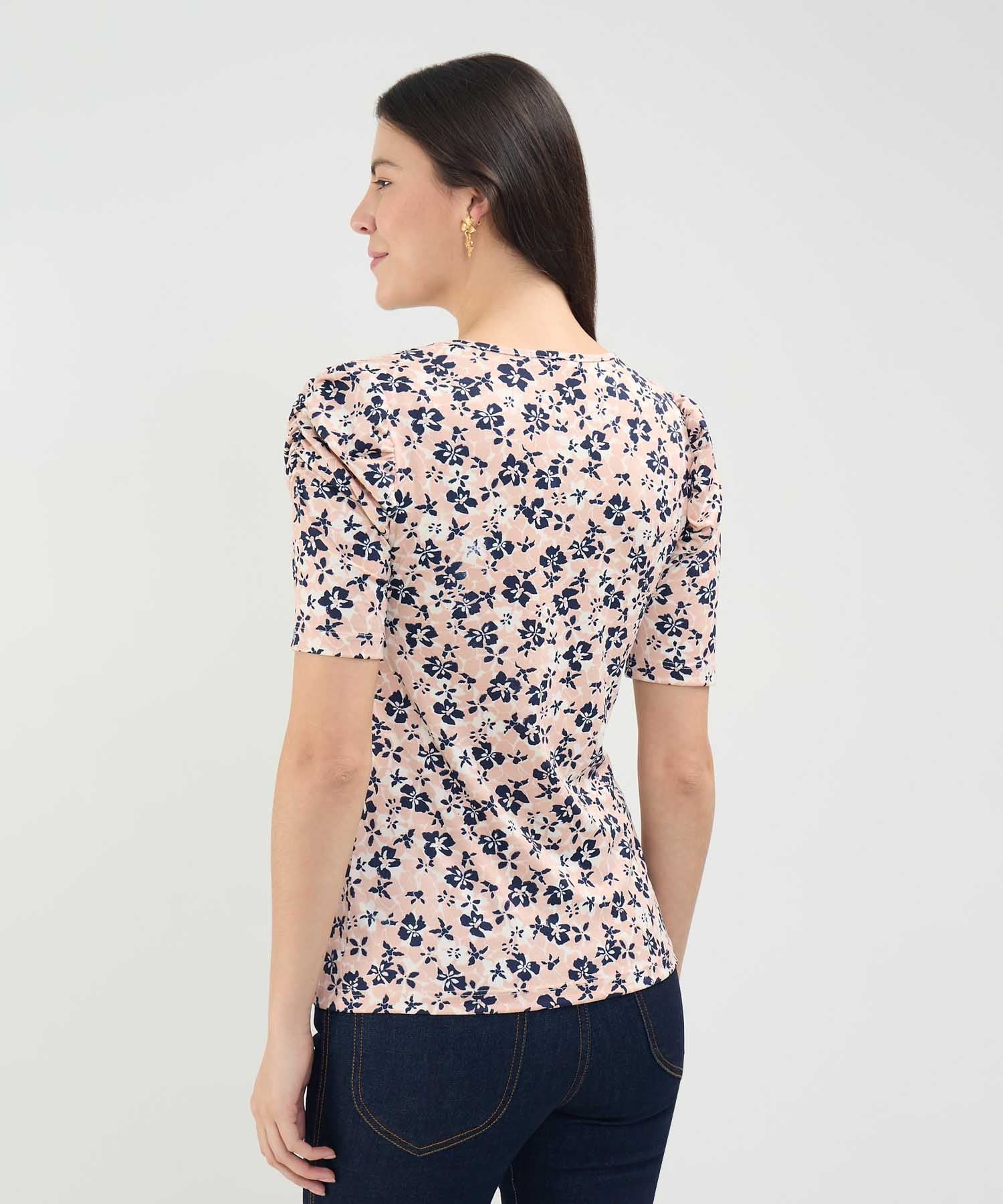 CAMISETA M/C CON RUCHE ESTAMPADA 30092947 - Image 5