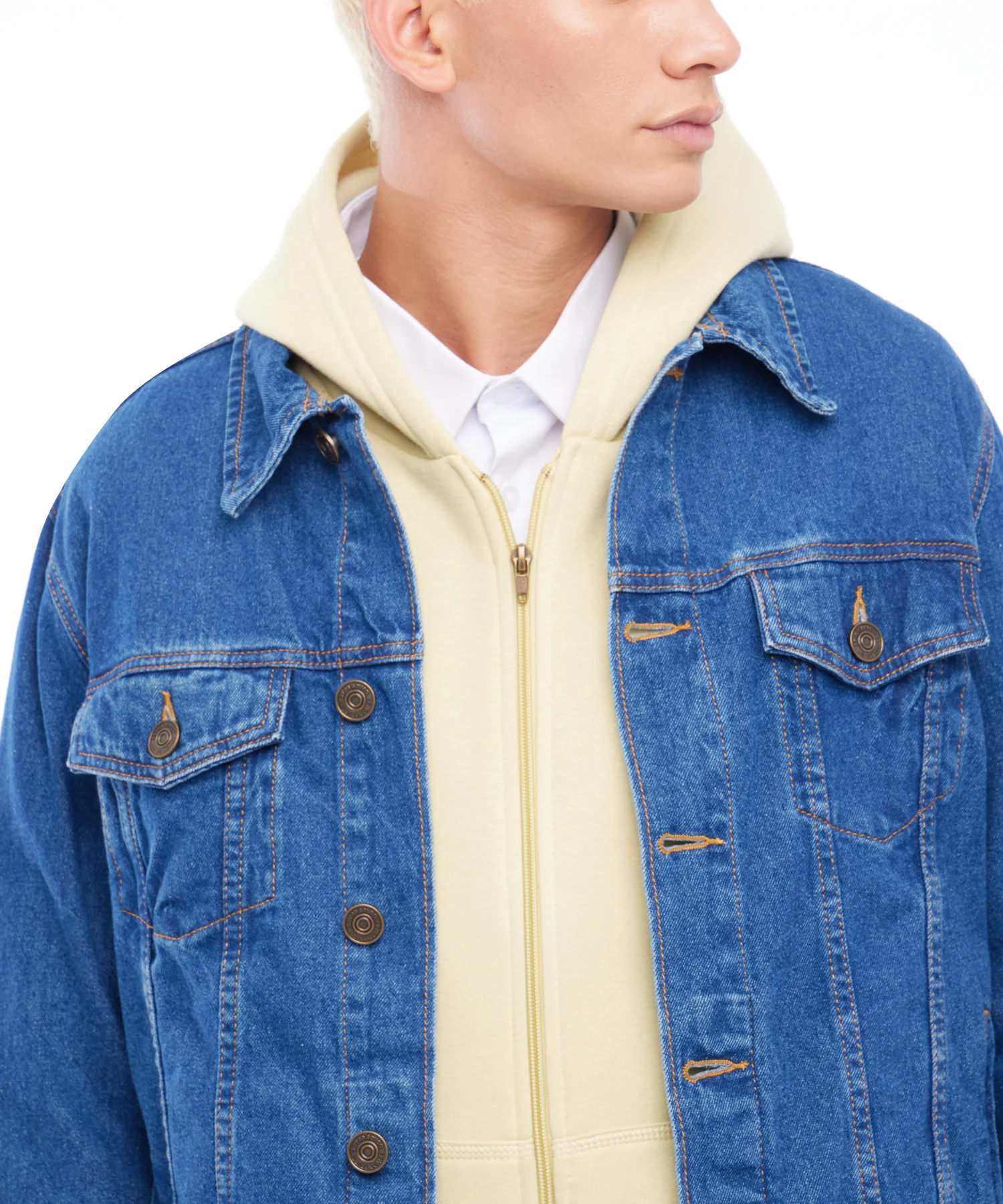 CHAQUETA TRUCKER TONO AZUL MEDIO CON DESGASTES 45080375 - Image 3