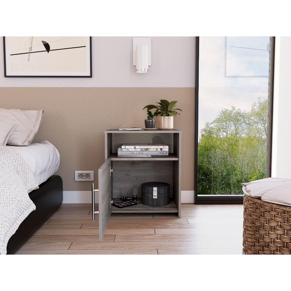 MESA DE NOCHE BRAIL, HUMO, CON ESPACIO PARA COLOCAR OBJETOS DECORATIVOS ZF - Image 6
