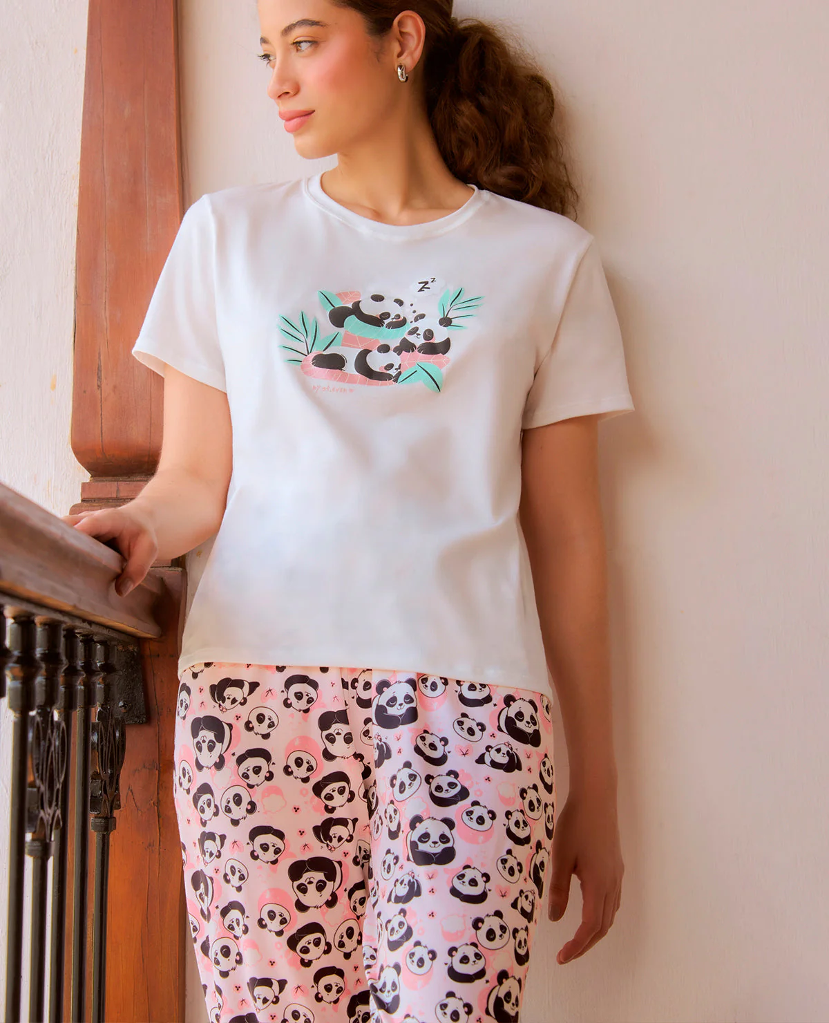 PIJAMA DE PANTALÓN | MANGA CORTA | ESTAMPADA - Image 4