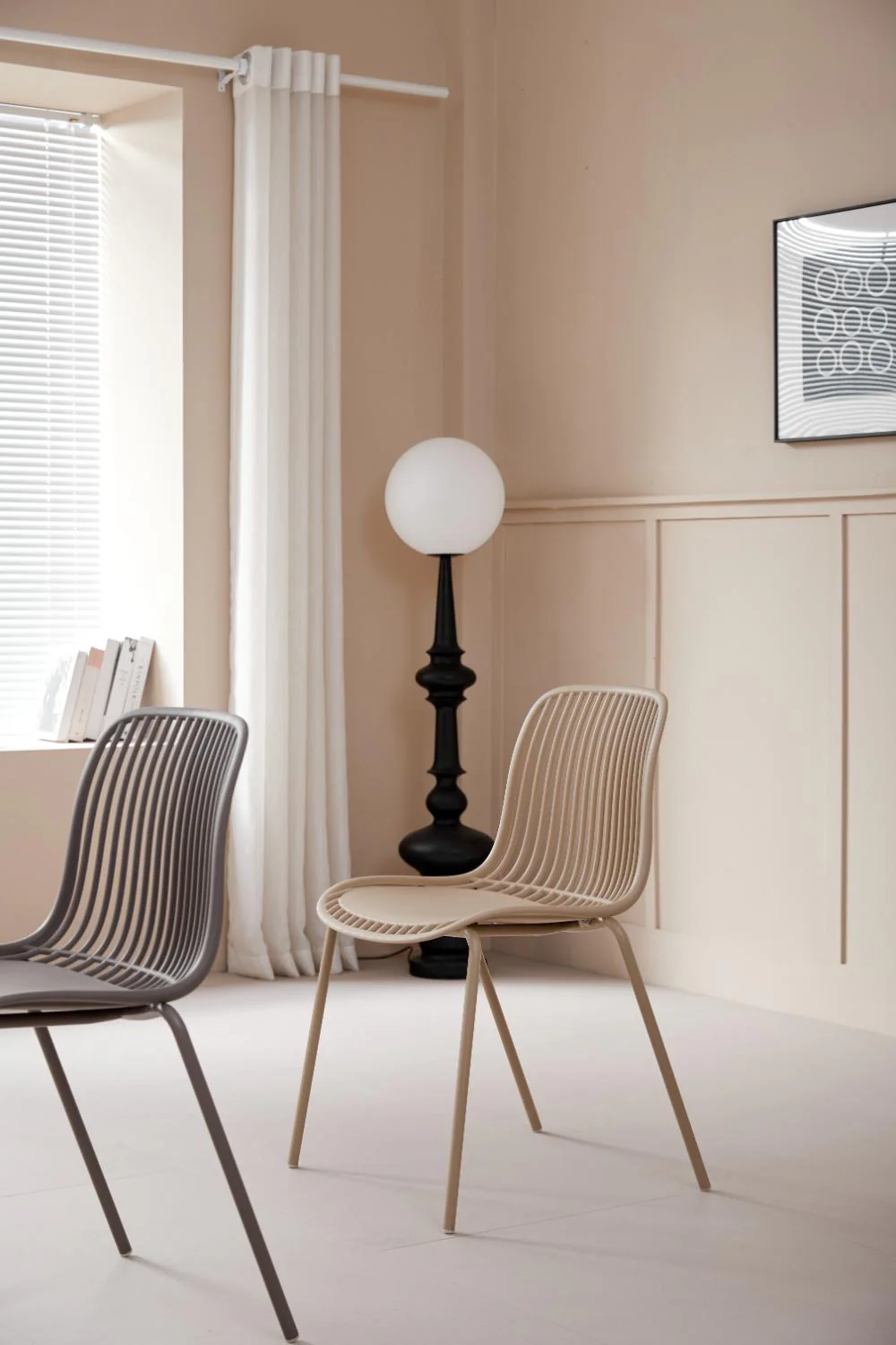 Silla Barcelona, Color Blanco, Con espaldar en lineas diseño moderno - Image 7