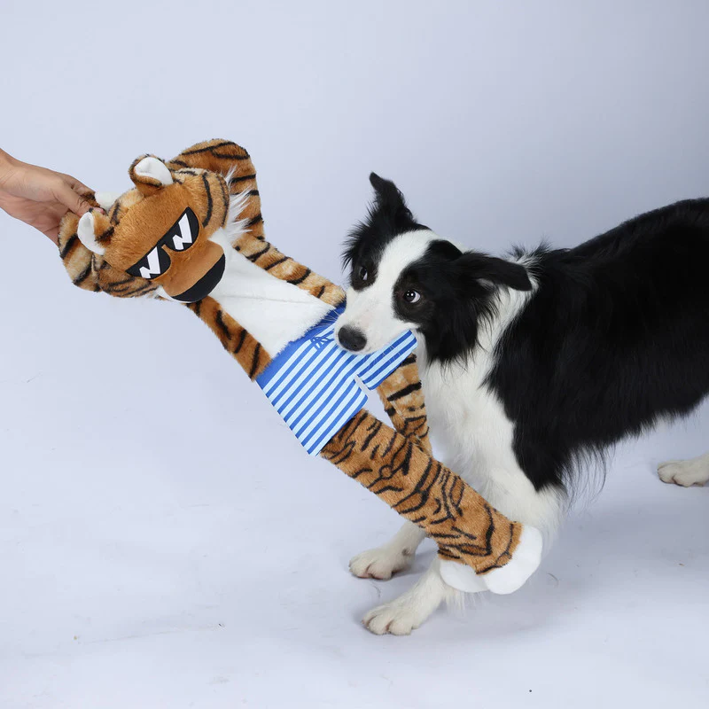 TIGER CON CHIRRIADOR Y JUGUETE ARRUGADO PARA PERROS GRANDES - Image 3
